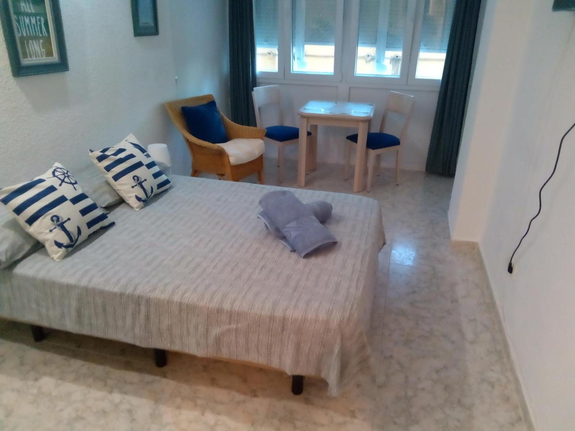 Los Cisnes Beach Studio 100M Playa Apartment Беналмадена Екстериор снимка